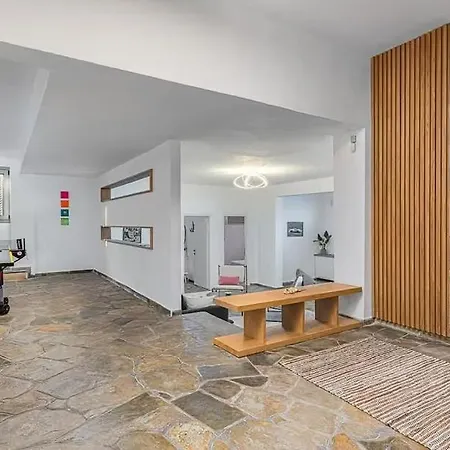 Offers An Unparalleled Blend Of Privacy And Comfort ! * Pefkochori